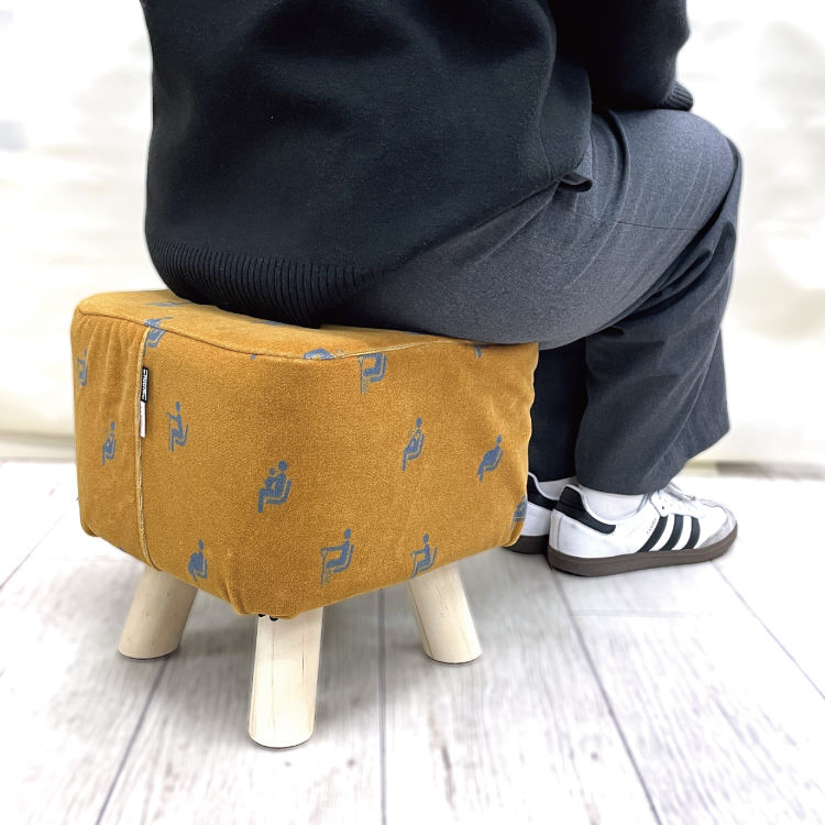 京阪電車 モケットミニスツール