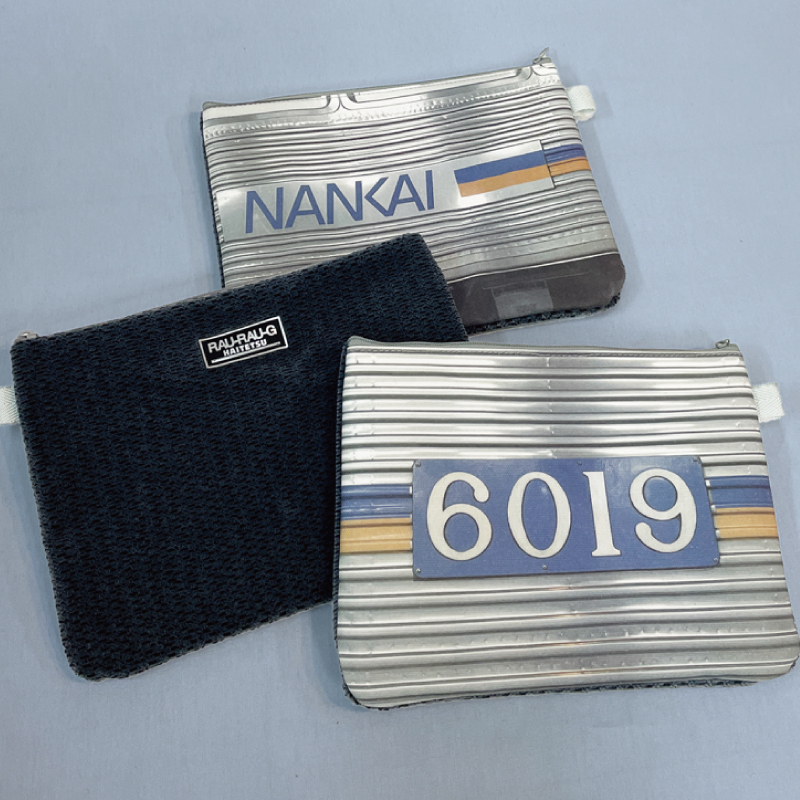 南海電鉄6000系モケットフラットポーチ