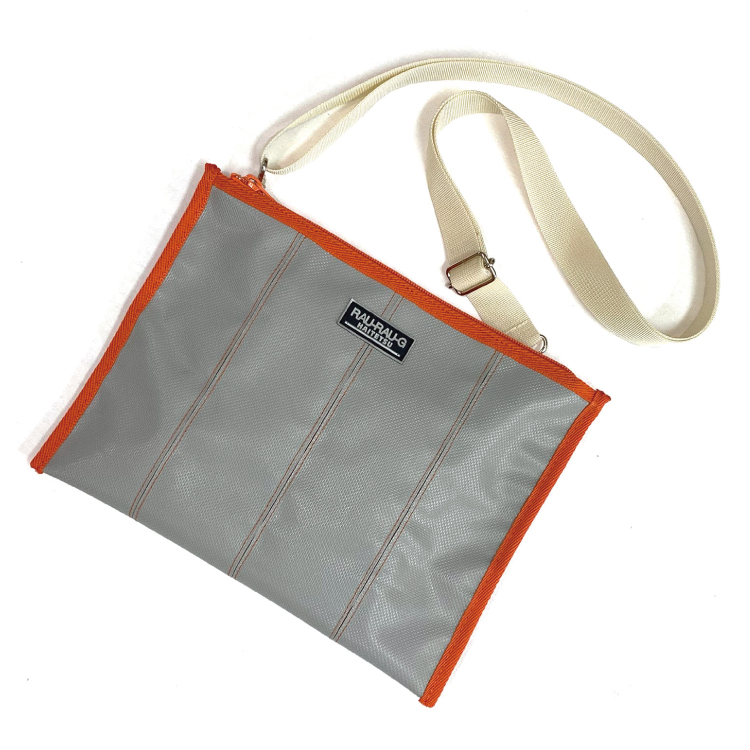 阪神電車8000系 貫通幌・サコッシュ